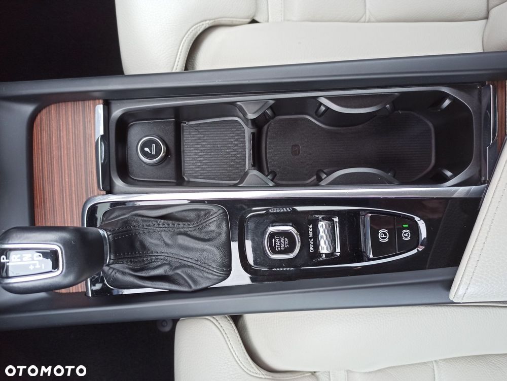 Volvo XC 60 - 16