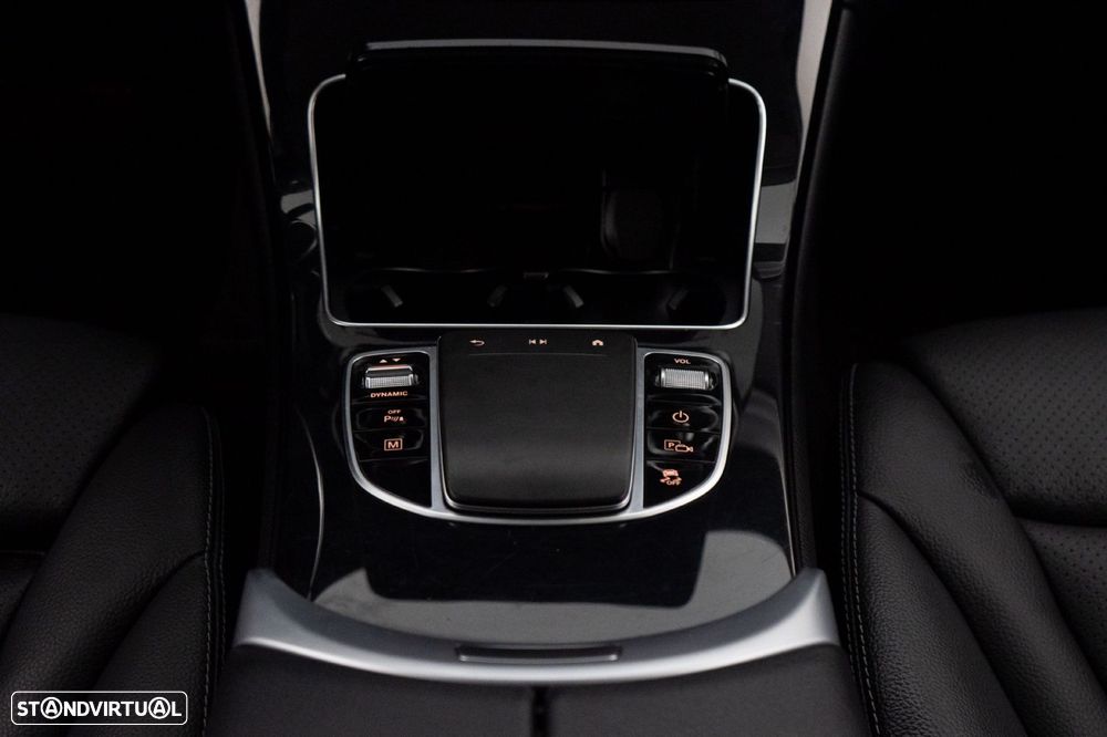 Mercedes-Benz GLC 300 e 4Matic - 30