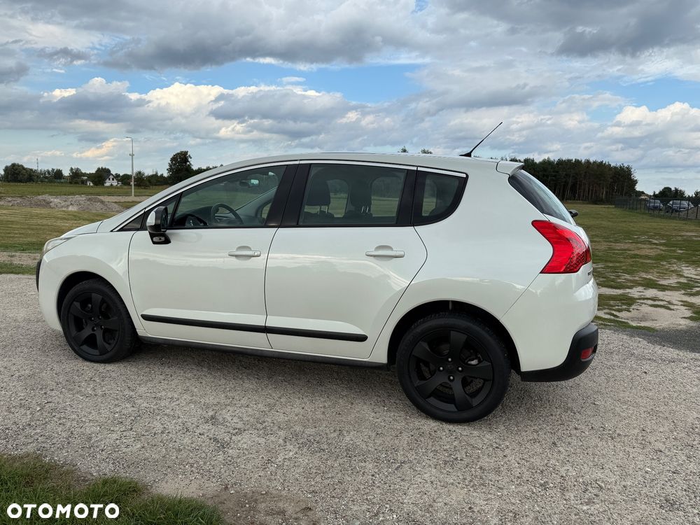 Peugeot 3008 HDi 150 Allure - 12