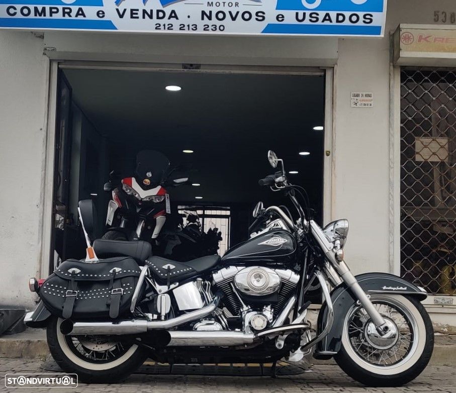 Harley-Davidson FLSTC Heritage Softail - 1