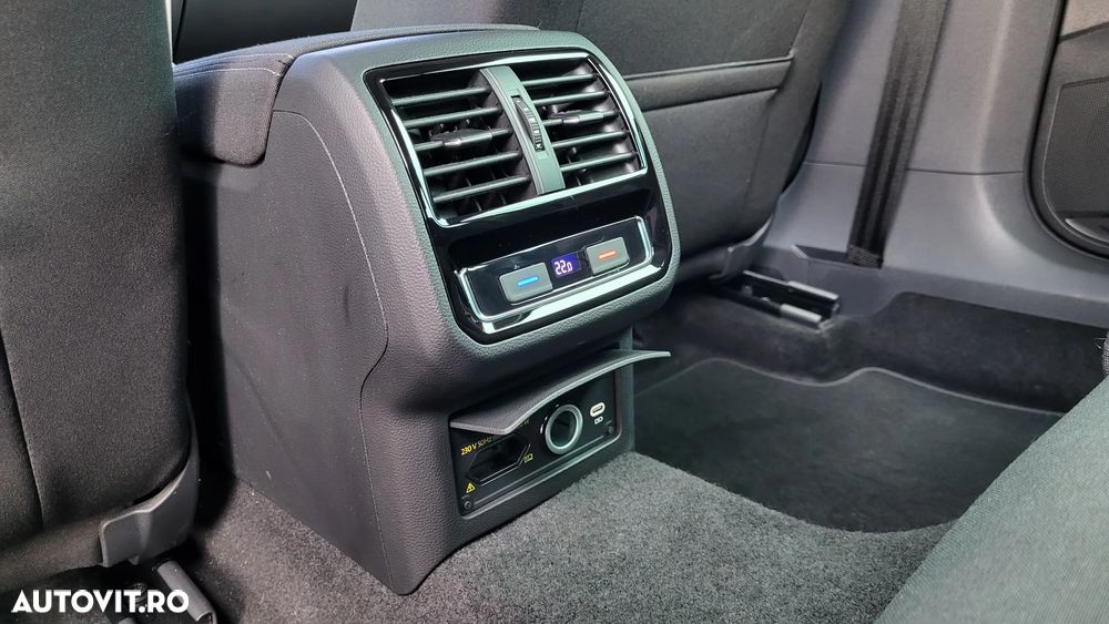 Volkswagen Passat Variant 2.0 TDI DSG Business - 36
