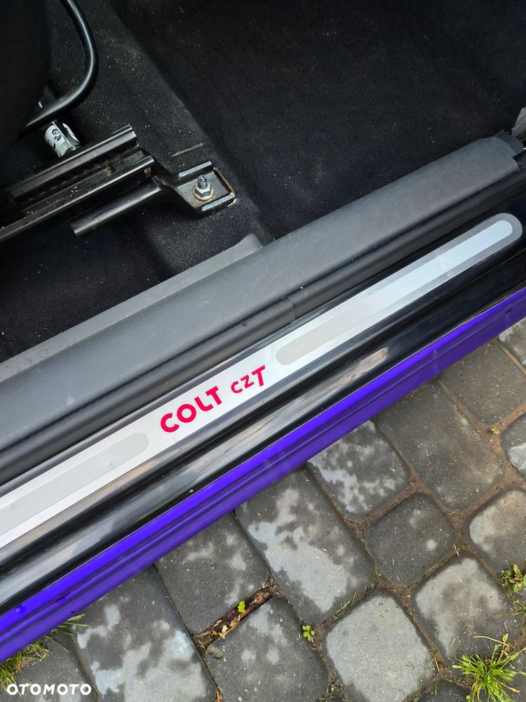 Mitsubishi Colt - 9