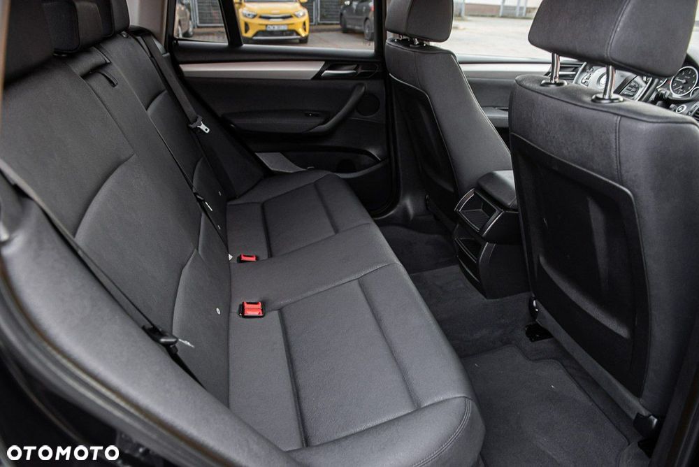 BMW X3 xDrive20d - 8