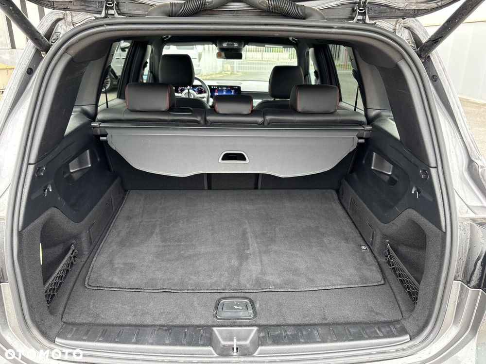 Mercedes-Benz GLB - 23