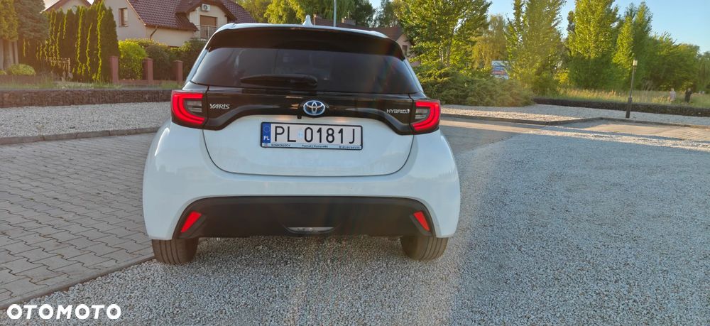 Toyota Yaris - 4