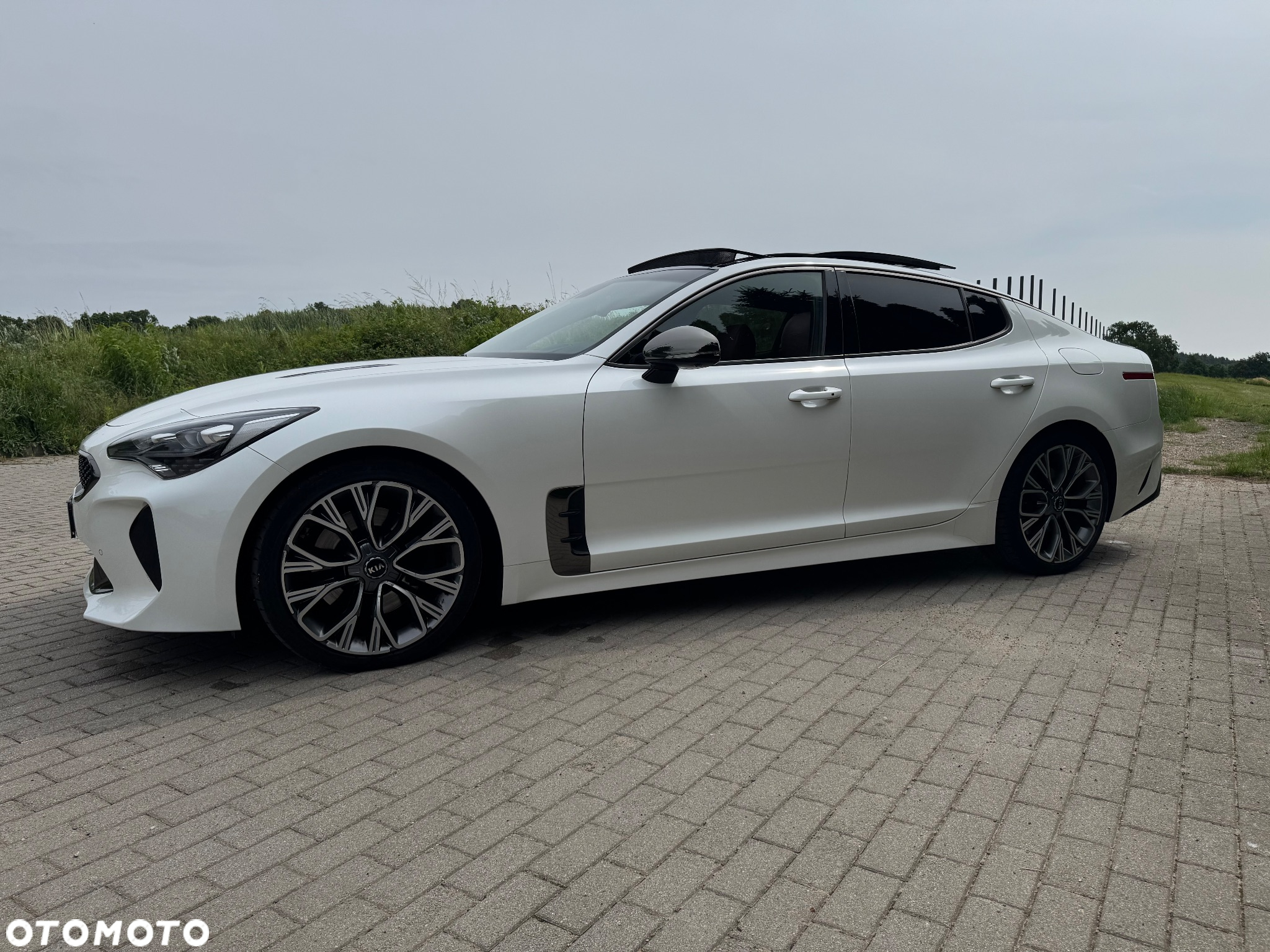 Kia Stinger 2.0 T-GDI GT Line - 3