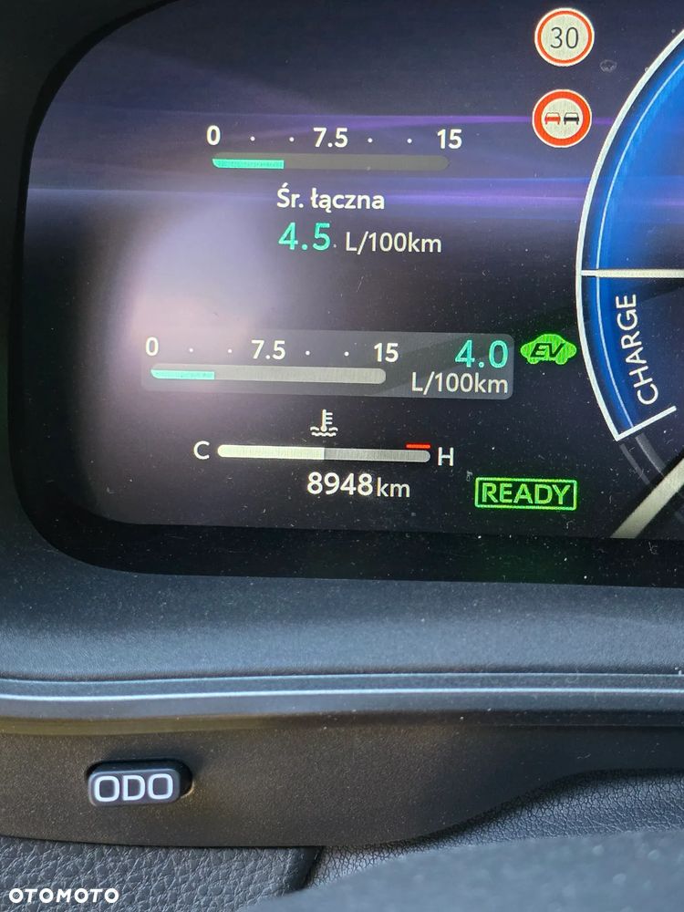 Toyota Corolla Cross - 10