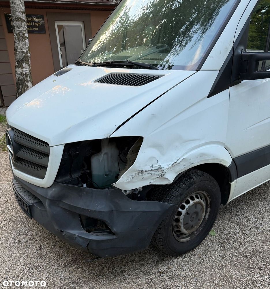 Mercedes-Benz Sprinter - 2