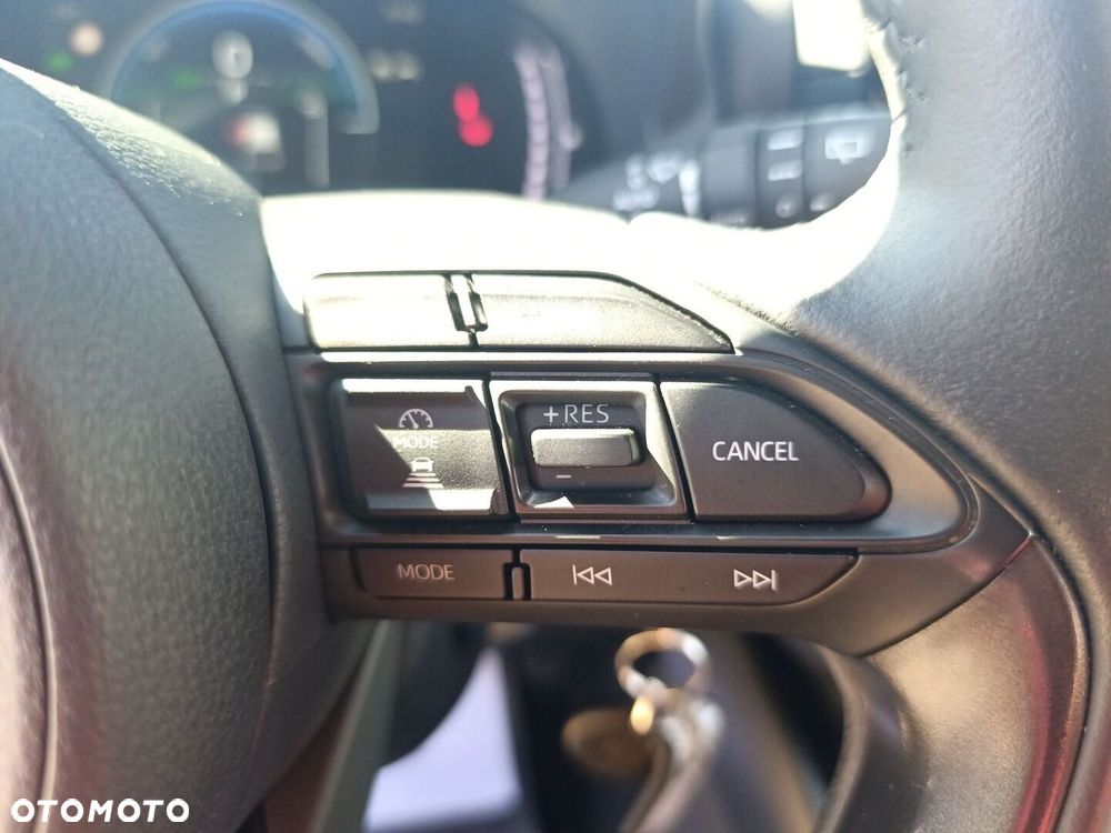 Toyota Yaris Hybrid 1.5 Style - 22