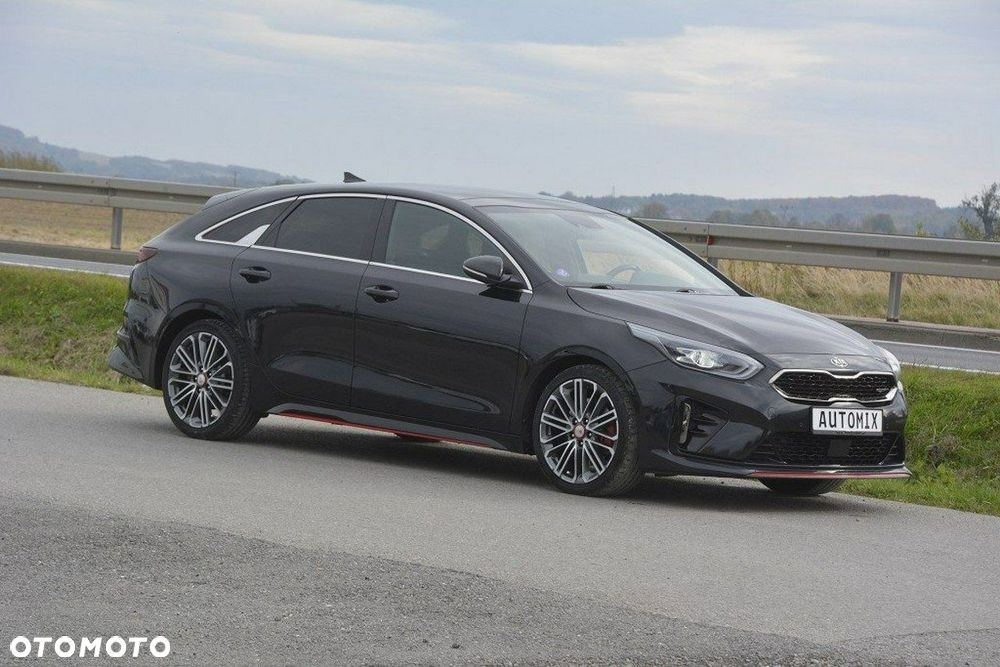 Kia ProCeed 1.6 T-GDI GT DCT - 12