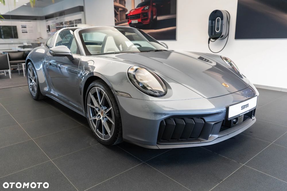 Porsche 911 Targa 4 GTS - 5