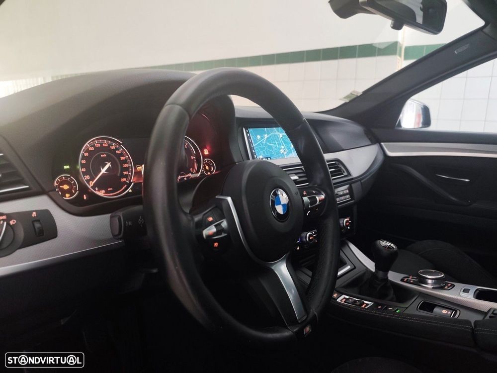BMW 520 d Pack M - 19