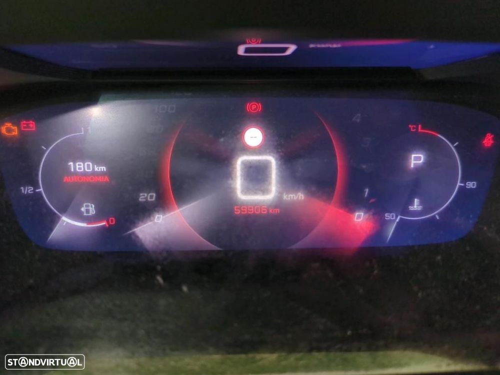 Peugeot 2008 1.5 BlueHDi GT EAT8 - 3