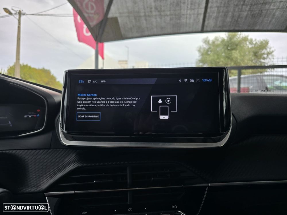 Peugeot 2008 1.2 PureTech Allure - 16