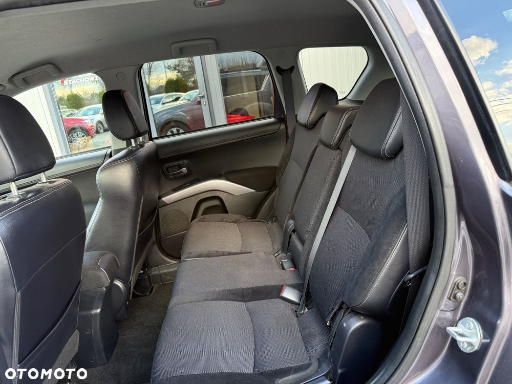 Mitsubishi Outlander 2.2 DI-D 4WD TC-SST Motion - 20