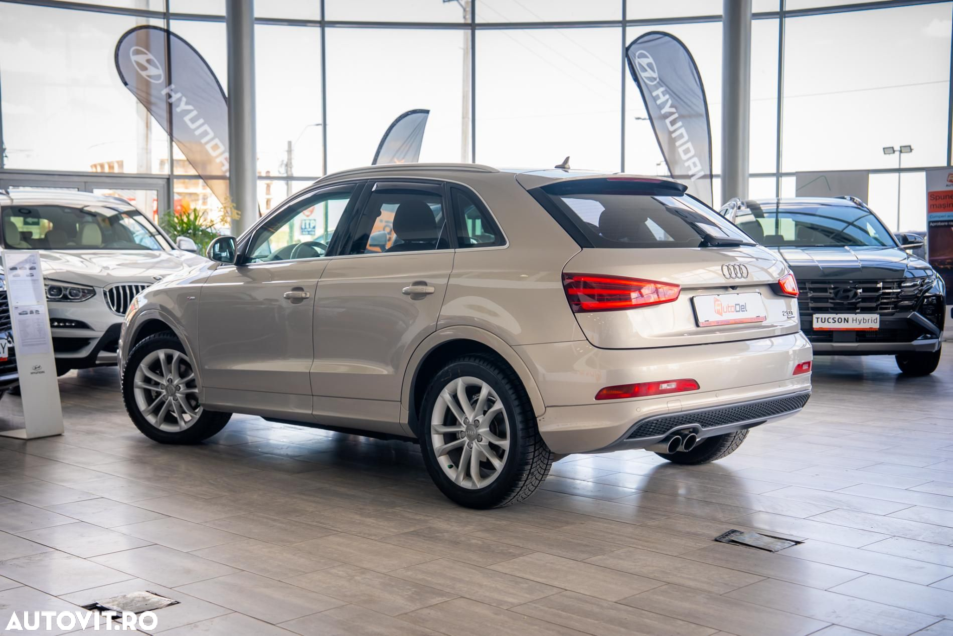 Audi Q3 2.0 TFSI Quattro S tronic - 3