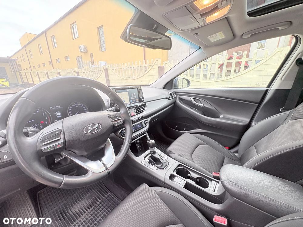 Hyundai i30 1.4 T-GDI DCT Premium - 6