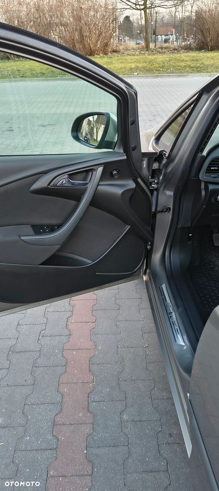 Opel Astra 1.6 EU6 - 10