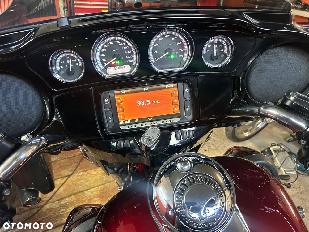 Harley-Davidson FLHTCU Ultra - 25