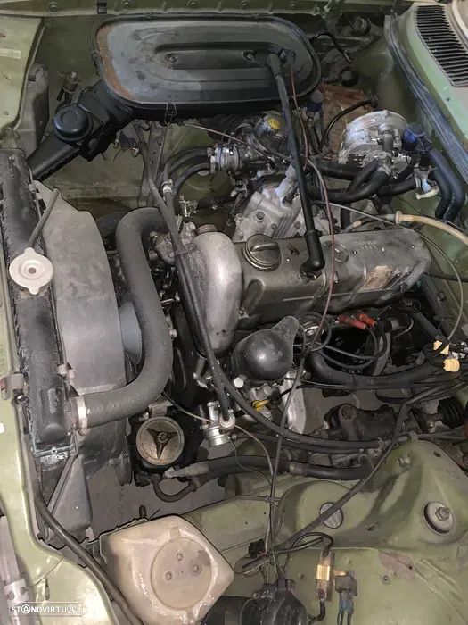 Mercedes-Benz 200 - 10