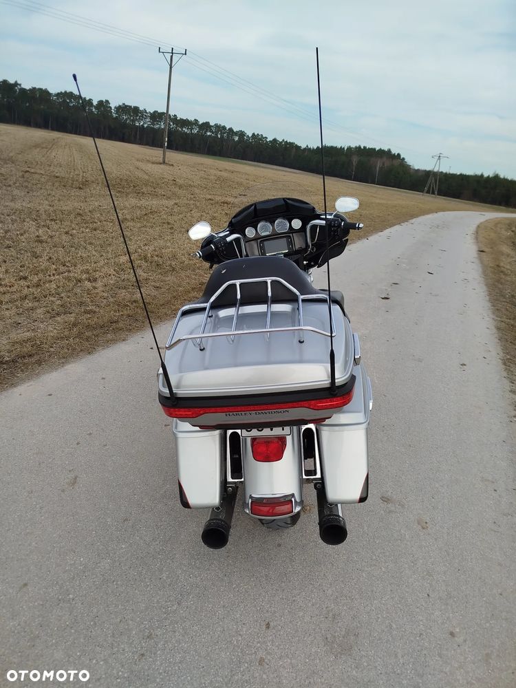 Harley-Davidson FLHTCU Ultra - 4