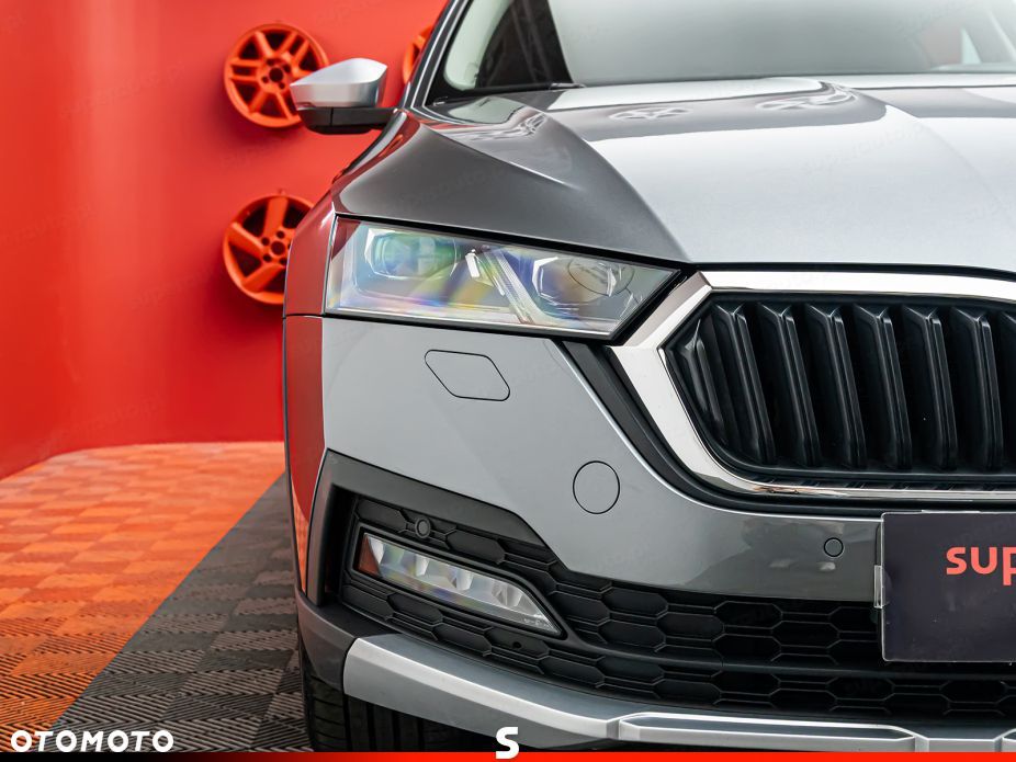 Skoda Octavia 2.0 TDI 4x4 Scout DSG - 23