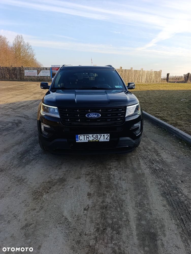 Ford Explorer - 2