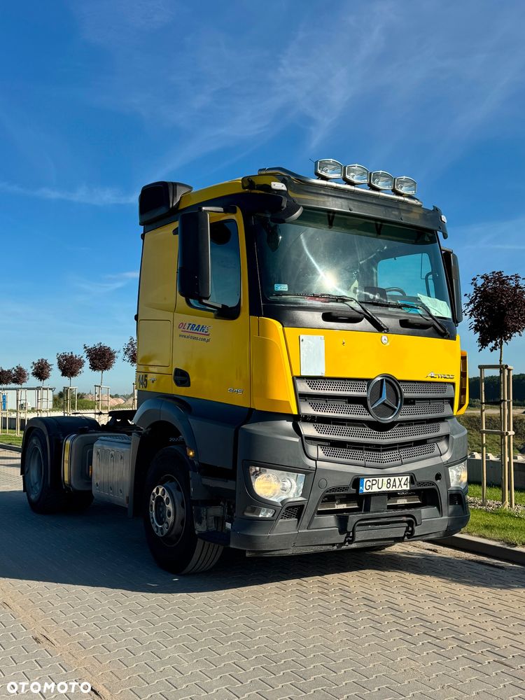 Mercedes-Benz Actros - 1