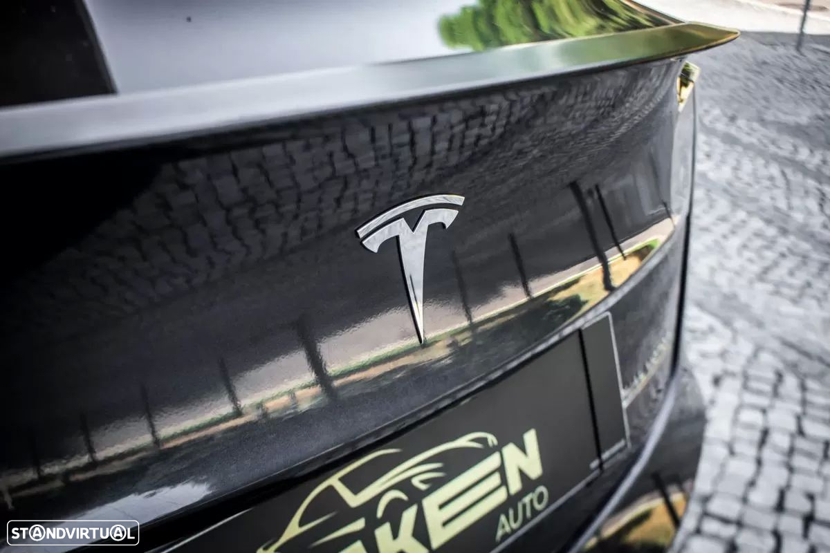 Tesla Model 3 Performance Dual Motor AWD - 11