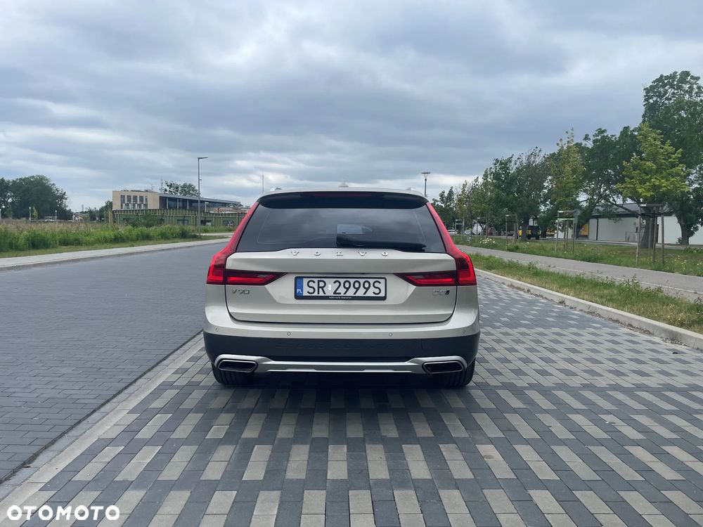 Volvo V90 Cross Country D5 AWD Pro - 8