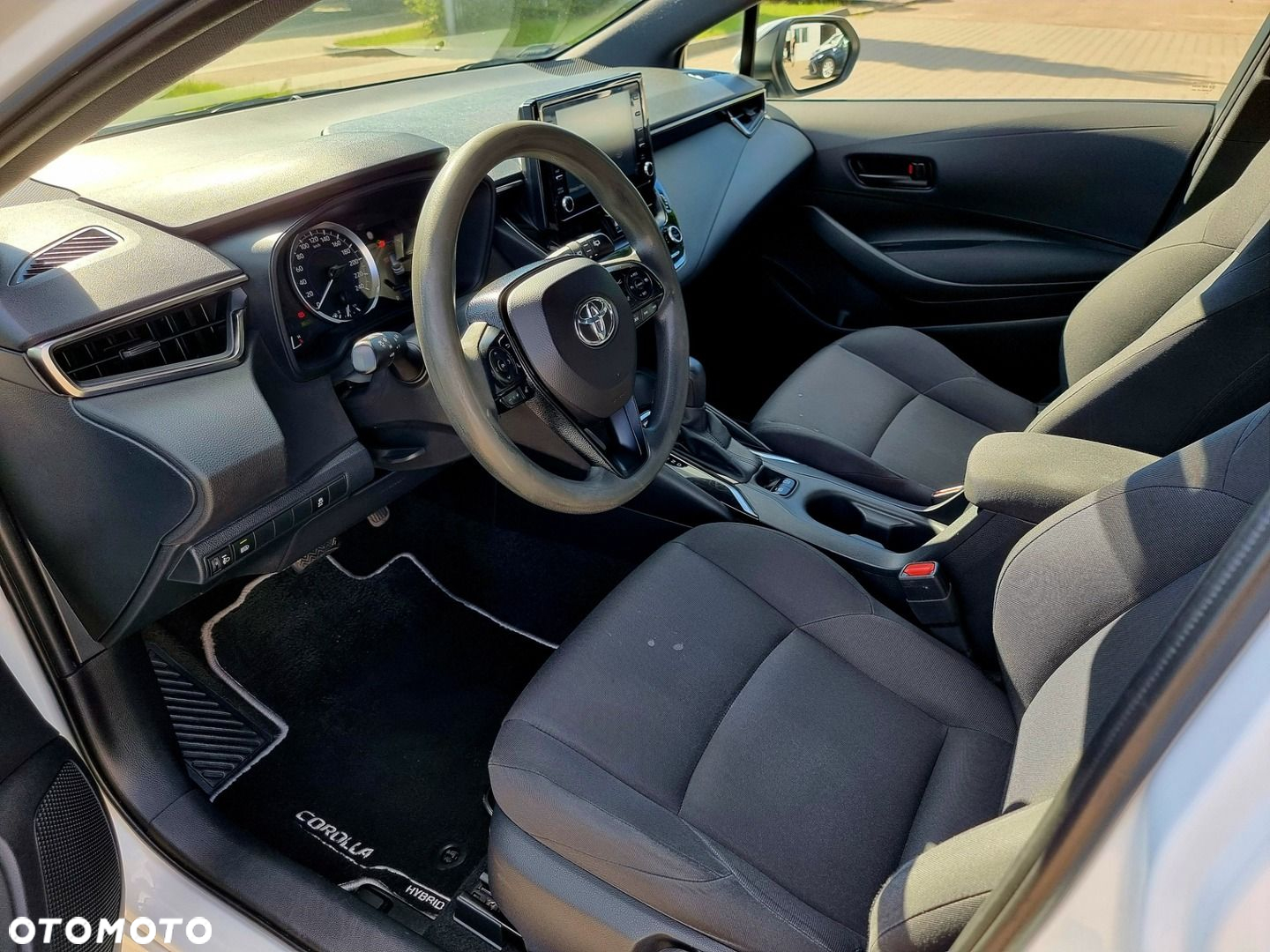 Toyota Corolla - 13