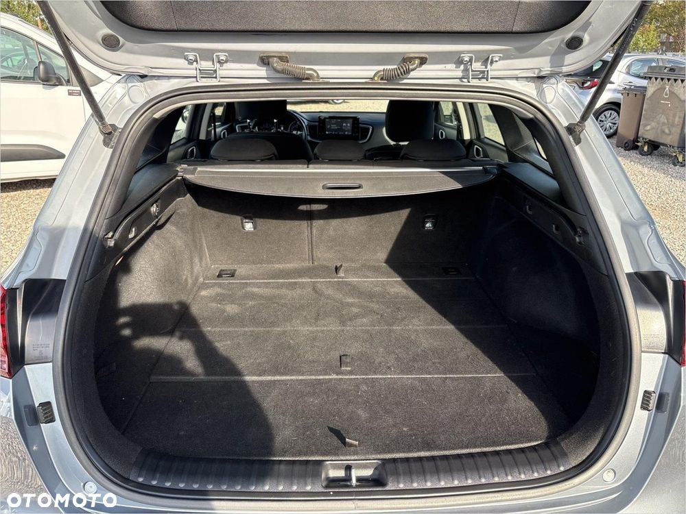 Kia Ceed 1.5 T-GDI M - 16