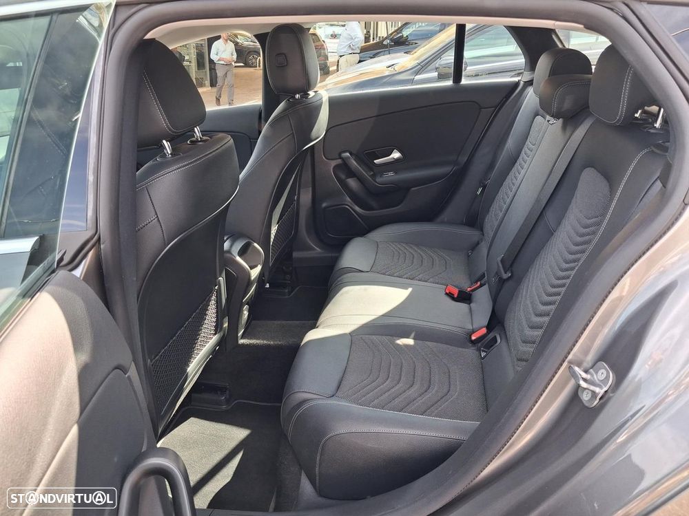 Mercedes-Benz CLA 250 e Shooting Brake Style Plus - 12