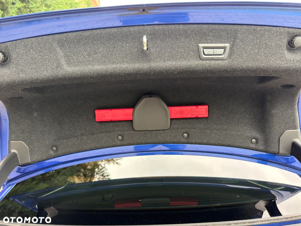 BMW Seria 3 330i xDrive M Sport sport - 25