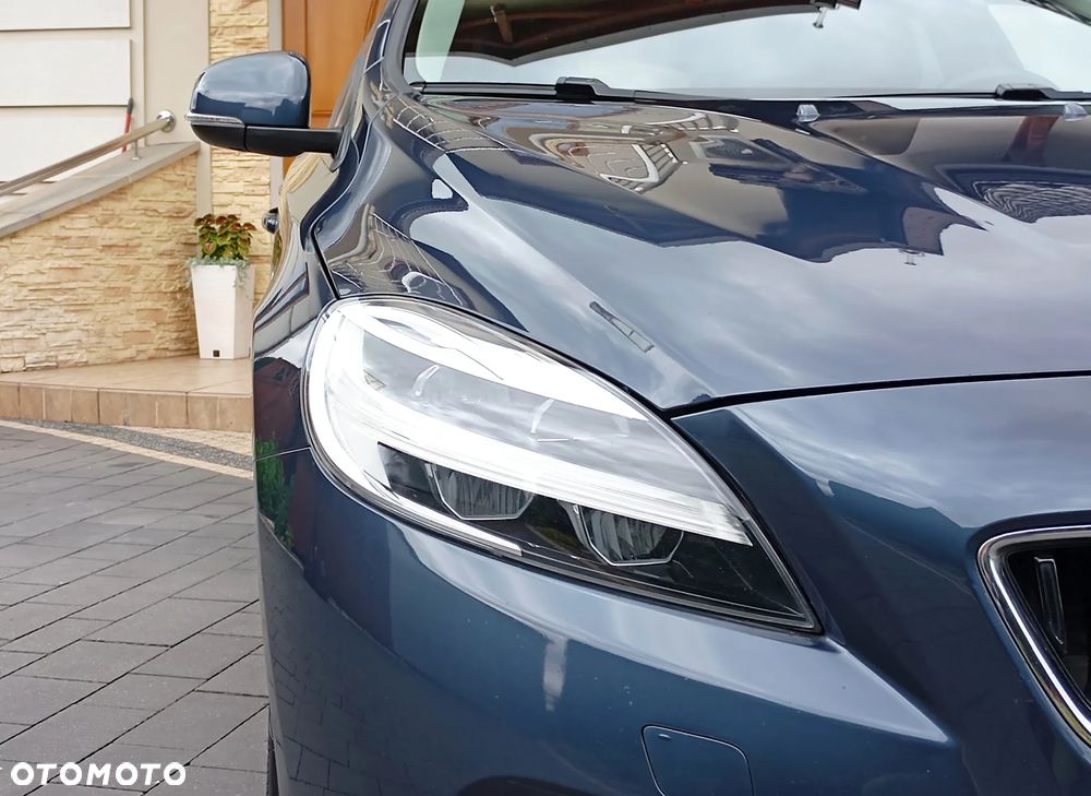 Volvo V40 T2 Drive-E Momentum - 33