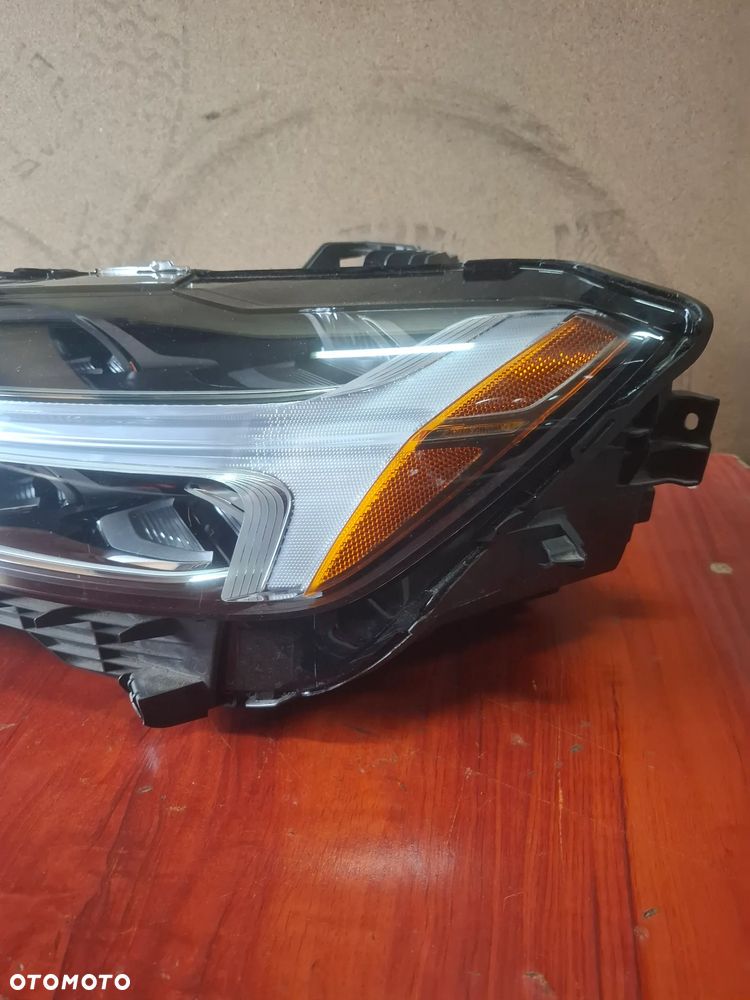 Volvo XC60 II Lampa Lewa Przód Full Led USA 31689277 - 2
