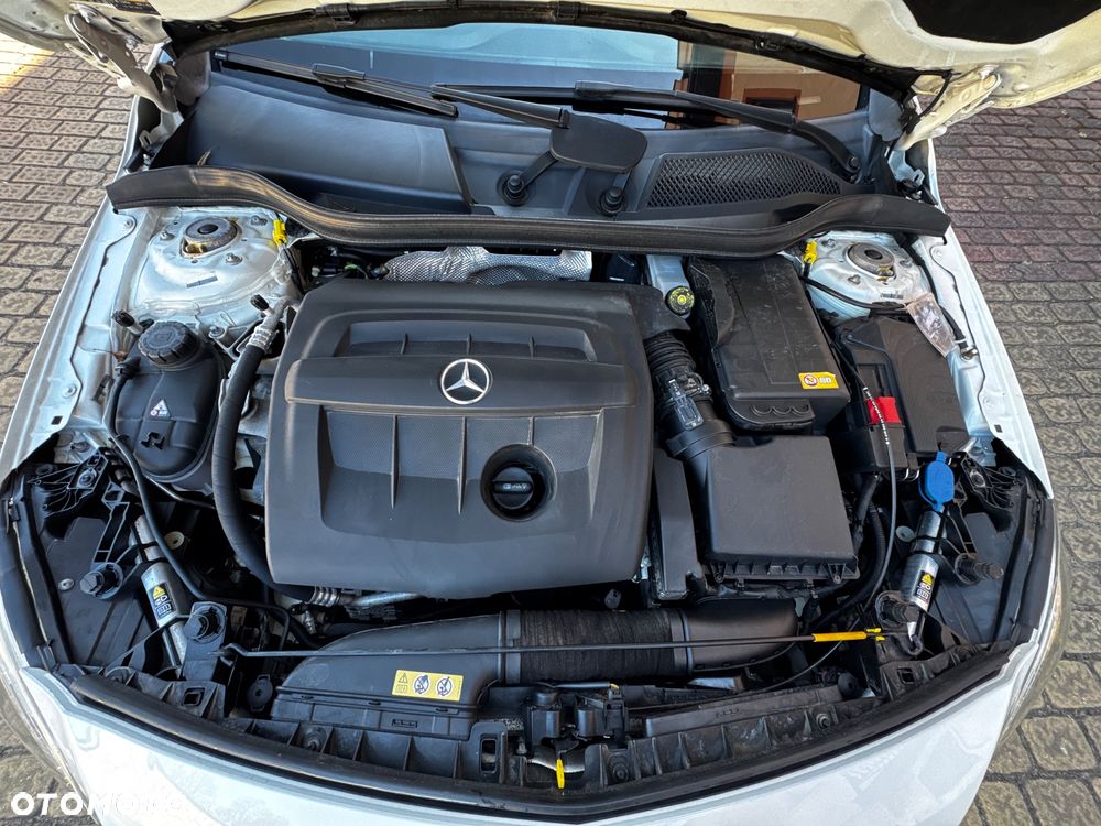 Mercedes-Benz Klasa A 180 d 7G-DCT AMG Line - 30