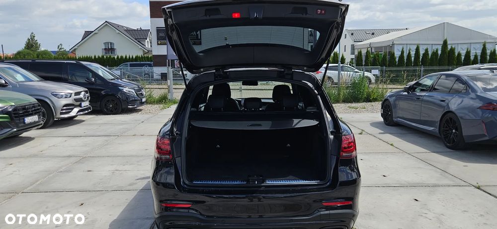 Mercedes-Benz GLC 220 d 4Matic 9G-TRONIC AMG Line - 19