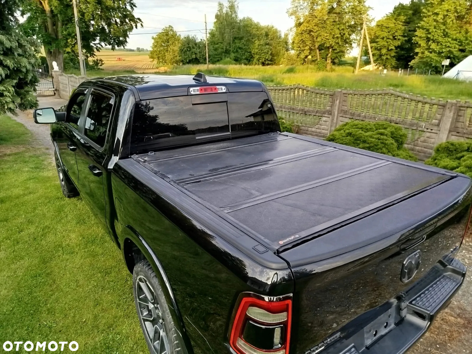 RAM 1500 5.7 Quad Cab Longbed Laramie Black
