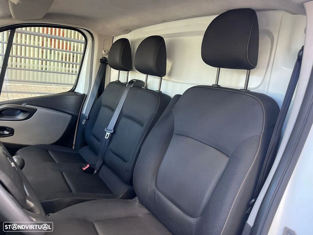 Renault TRAFIC 1.6DCI 125HP SS L2H2 1.2T - AC / IVA DEDUTIVEL - 20