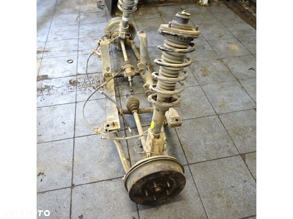 LAND ROVER FREELANDER 2.5B OŚ TYLNA BELKA - 3