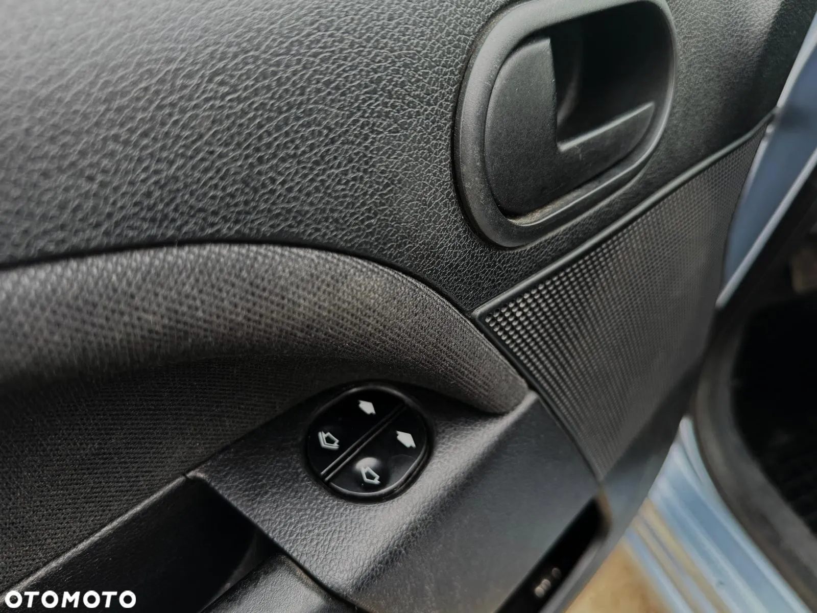 Ford Fiesta - 9