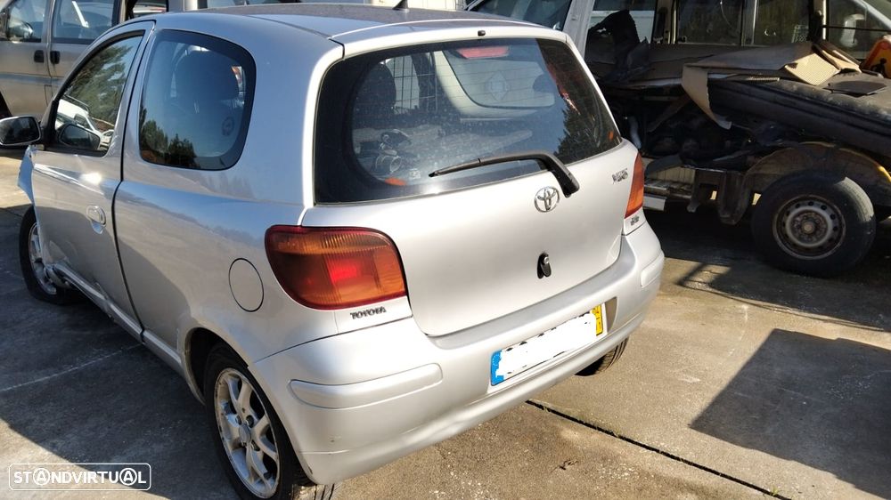 Toyota Yaris 1.4 DID ano 2004 - 1