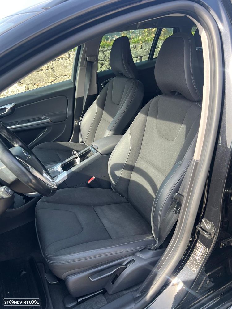 Volvo V60 1.6 D2 Drive Momentum Powershift Start/Stop - 8