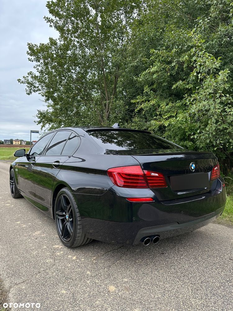 BMW Seria 5 530d xDrive - 13