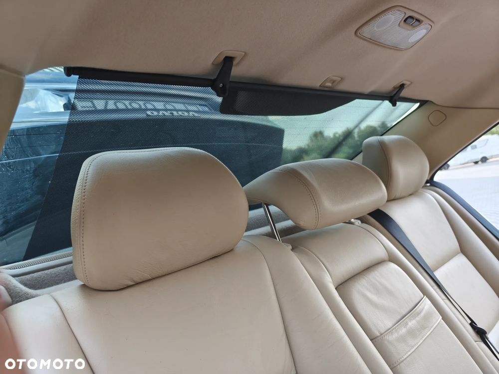 Volvo S60 2.4 Summum - 31