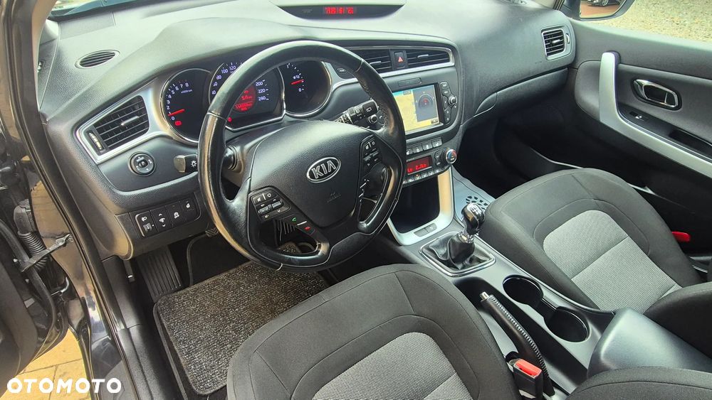 Kia Ceed 1.0 T-GDI ISG Dream-Team Edition - 18