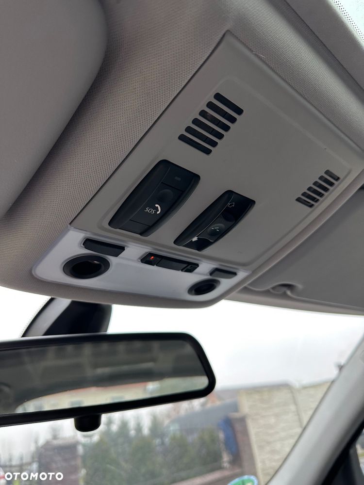 BMW Seria 3 325i Edition Exclusive - 20