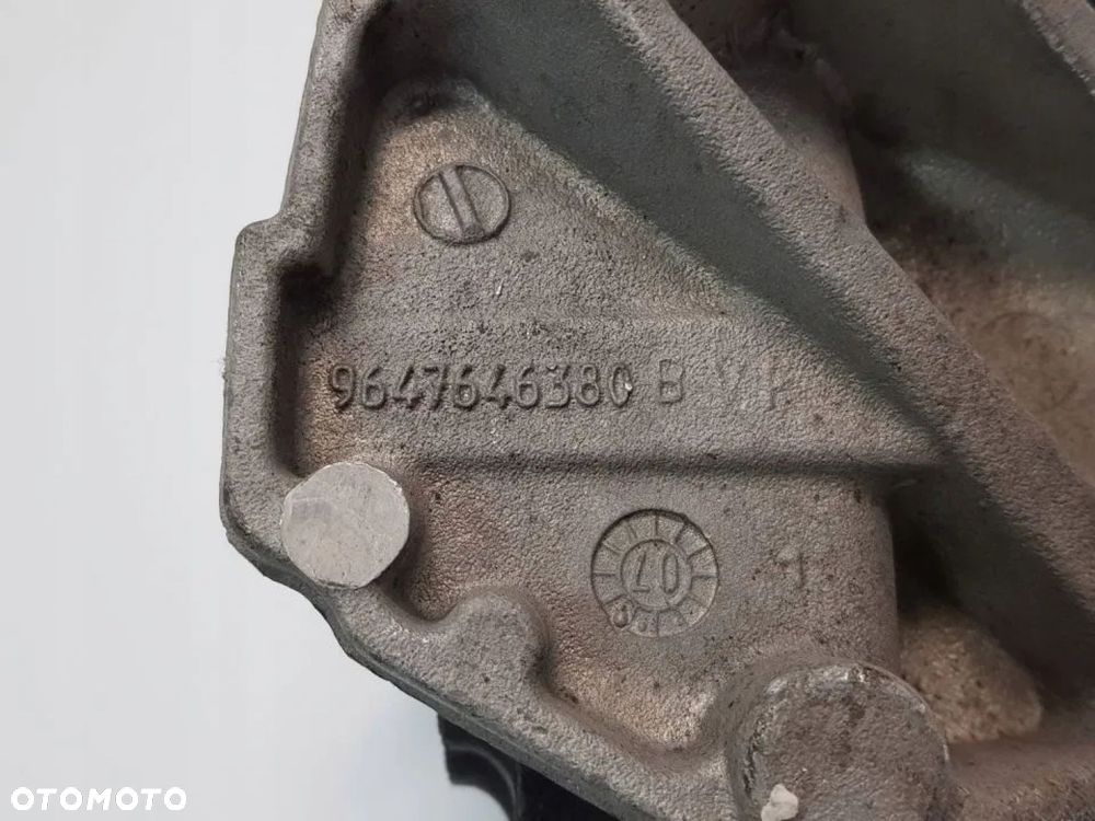 ŁAPA PODUSZKA SILNIKA PEUGEOT 407 1.6 9647646380 - 4
