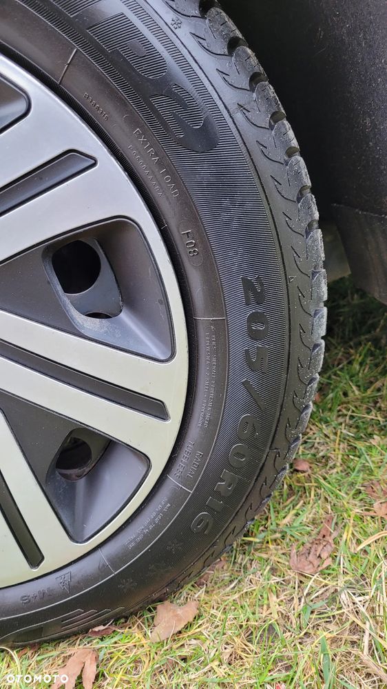 Volkswagen Touran 1.4 TSI BMT Comfortline - 15